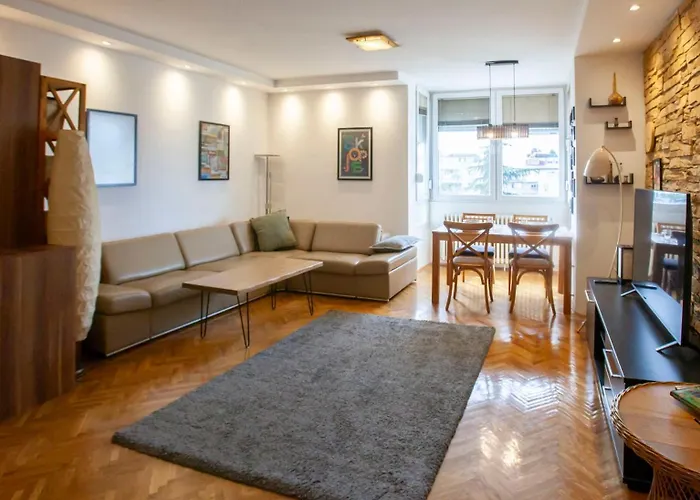 Center Jazz Апартаменти